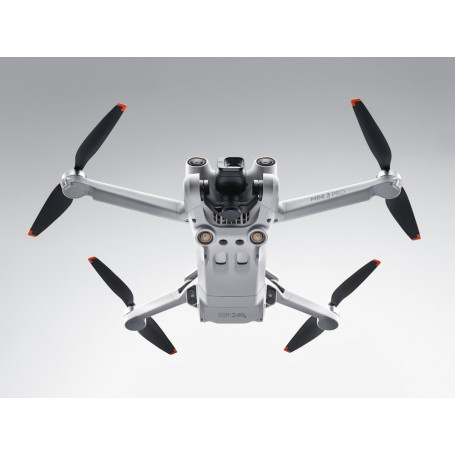 DJI Mini 3 Pro (sans radiocommande) – Drone caméra pliable et léger avec  Vidéo 4K/60ips, Photo 48MP, Durée de vol max. 34 min, Détection  d'obstacles, Radiocommande vendue séparément : : Jeux et