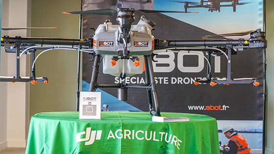 DJI Agras T30 drone pour l'agriculture