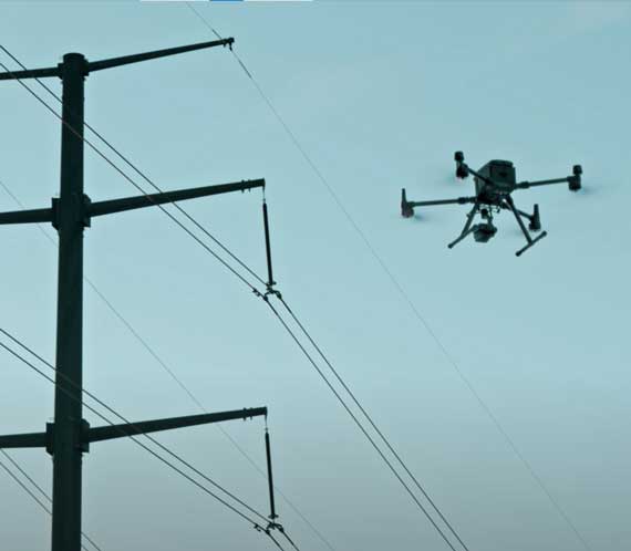 Contrôler et vérifier l'état des réseaux électriques grâces aux drones professionnels