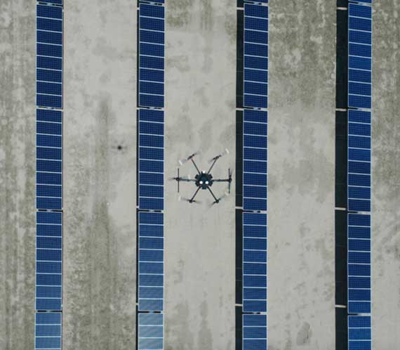Inspection de panneaux solaires par drone