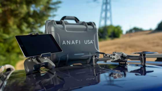 Parrot Anafi USA, sa valise et sa radiocommande 01